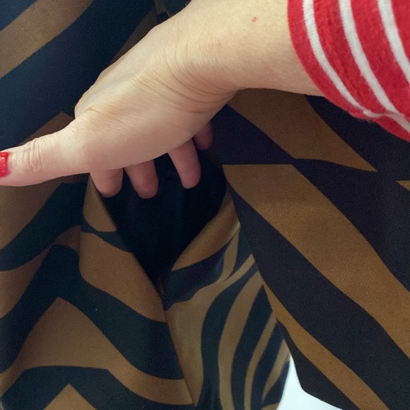 H&M women’s blazer jacket 3/4 sleeves abstract tan & black geometric print 10 - Picture 7 of 16